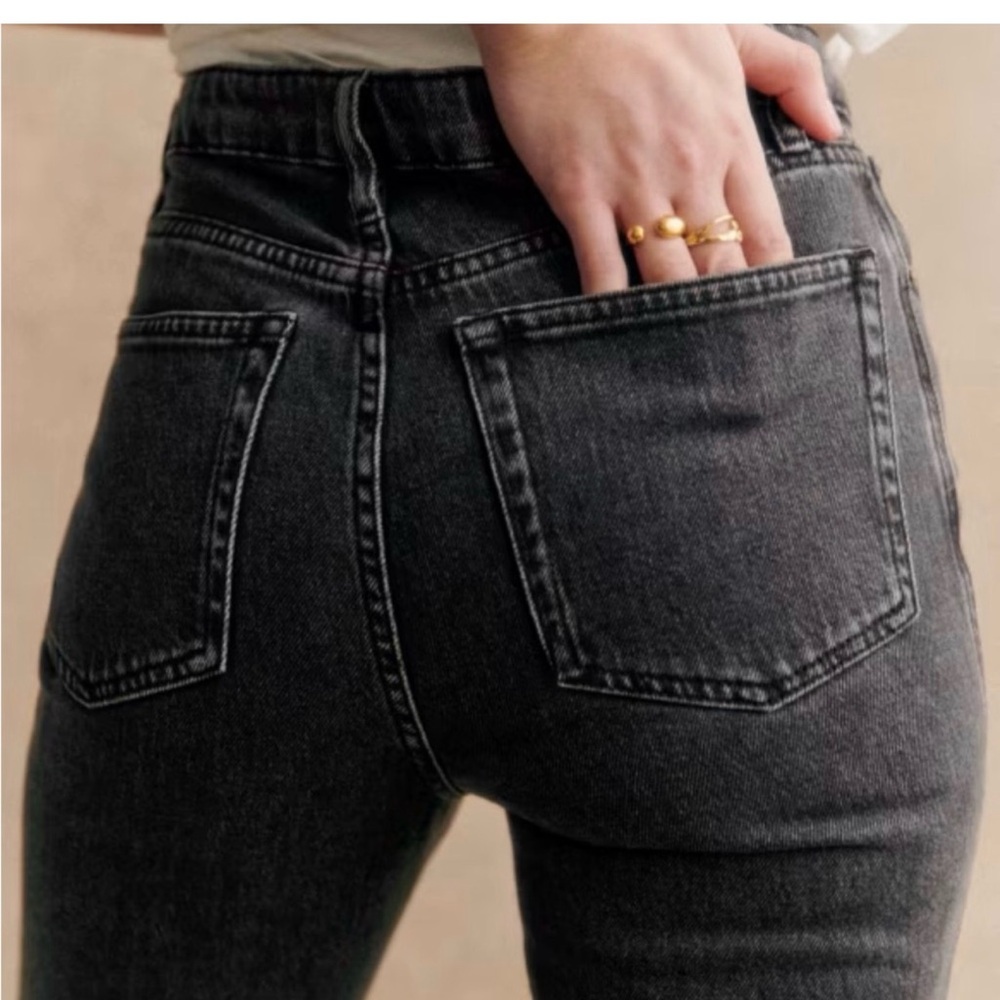 Sezane Brut Sexy Straight Leg Jean Sz 26